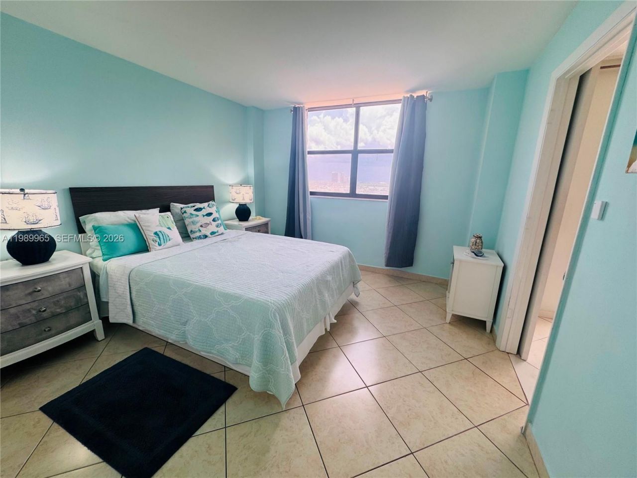290 174th St, Unit 1507, Sunny Isles Beach, FL 33160 Photo