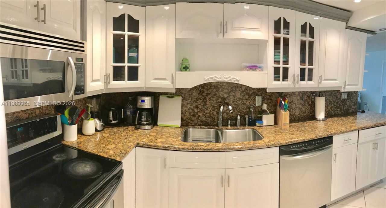 290 174th St, Unit 1507, Sunny Isles Beach, FL 33160 Photo