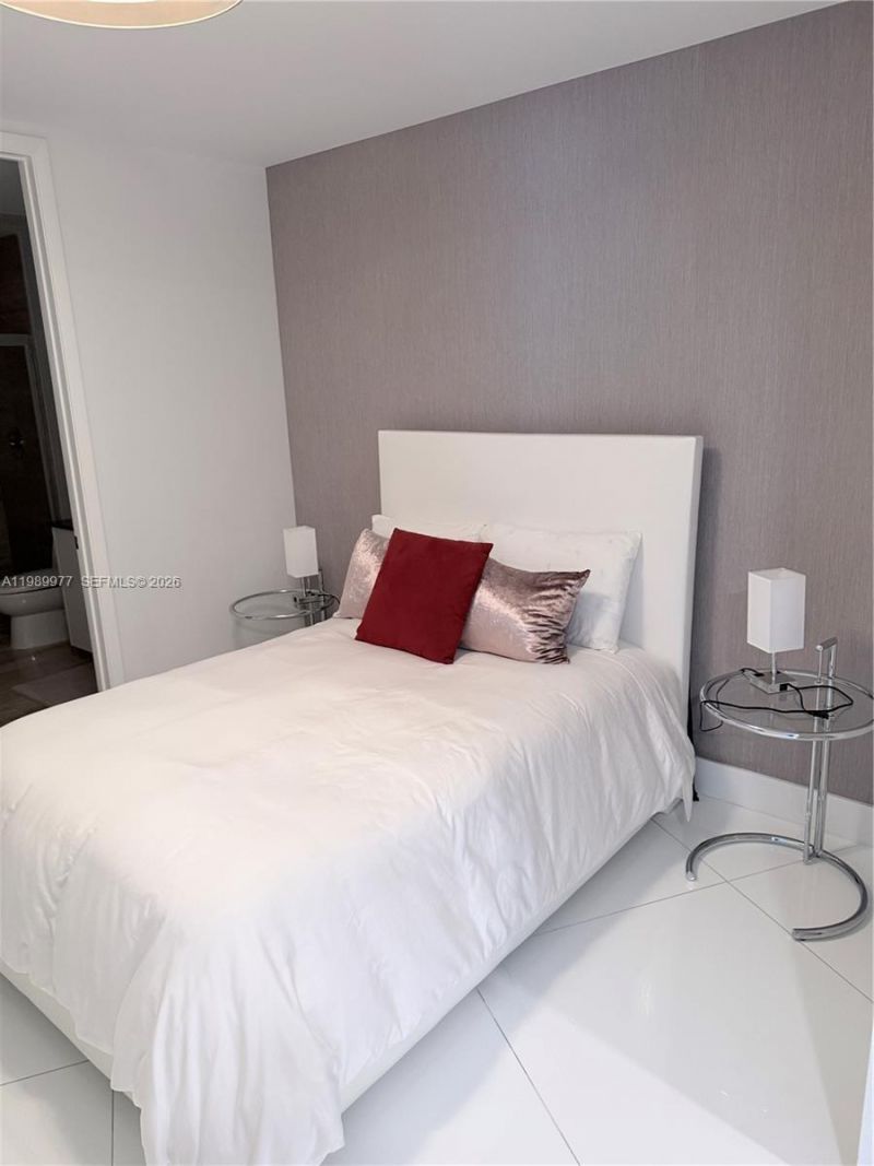 15811 Collins Ave , Unit 1803, Sunny Isles Beach, FL 33160 Photo