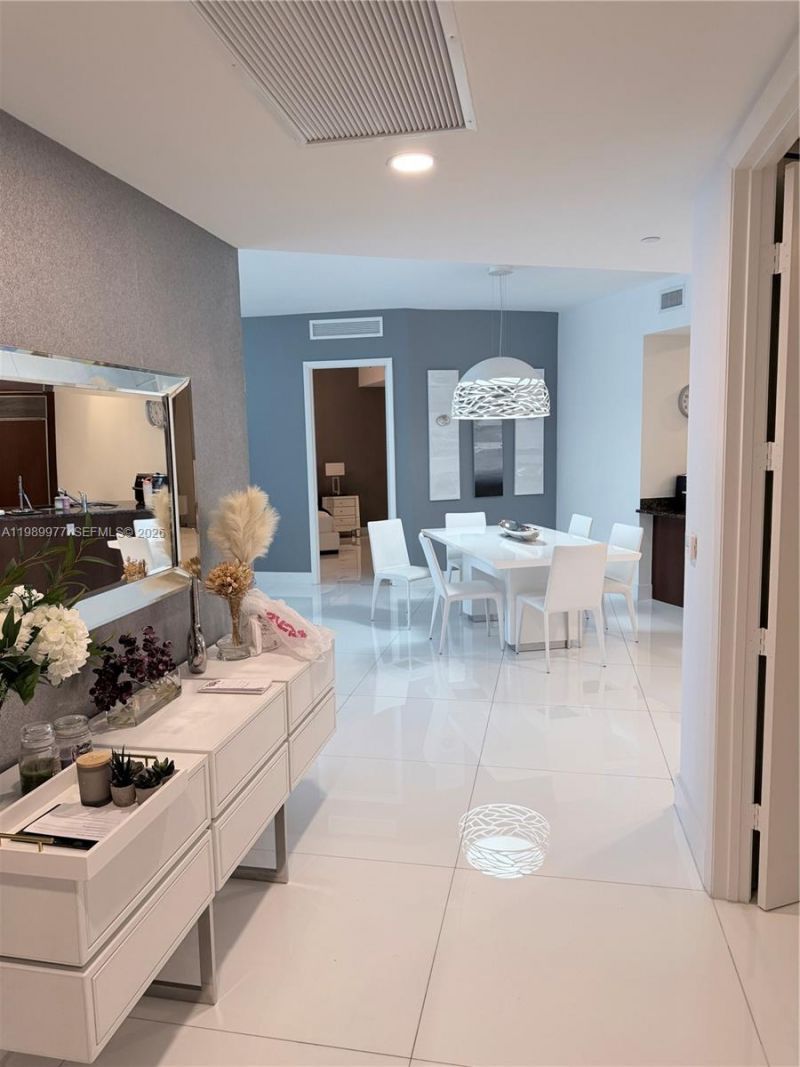 15811 Collins Ave , Unit 1803, Sunny Isles Beach, FL 33160 Photo