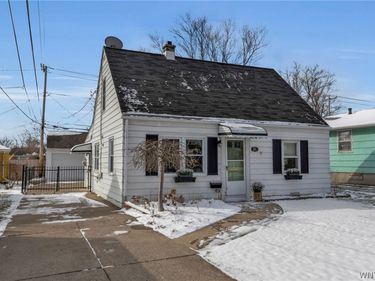 16 Woodcrest Drive, Buffalo, NY 14226