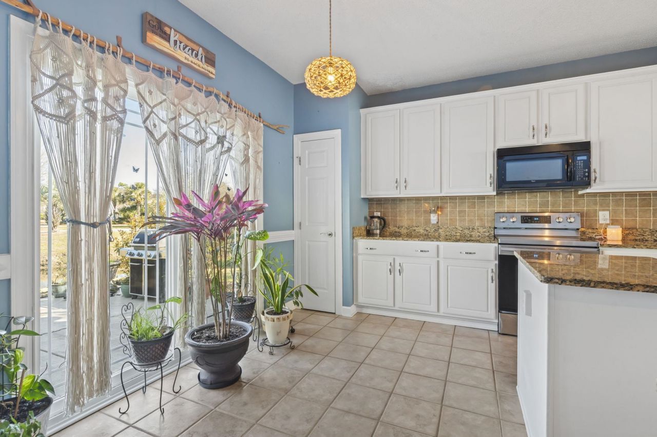 20 Deacon Dr. Photo 12