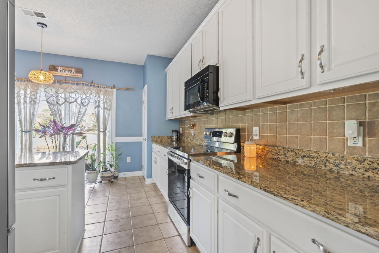 20 Deacon Dr. Photo 18