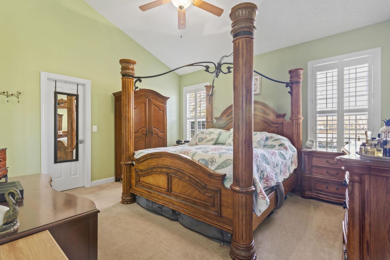 20 Deacon Dr. Photo 21