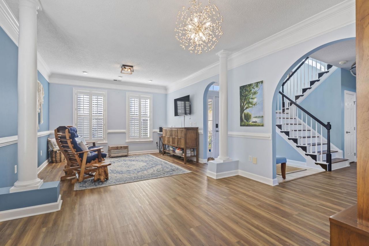 20 Deacon Dr. Photo 7