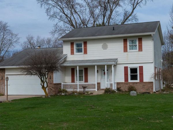 26877 Dumbarton Court, Elkhart, IN 46514