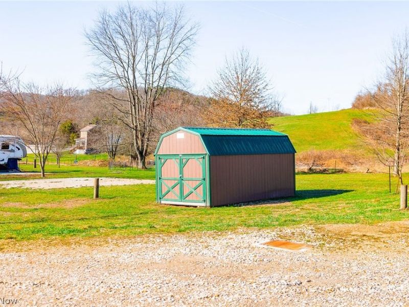 37850 Cadiz Dennison Road, Cadiz, OH 43907 Photo 5