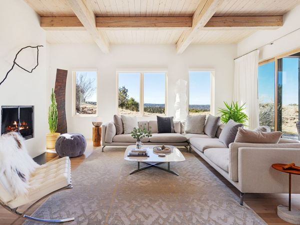 24 Calle Encanto, Santa Fe, NM 87506