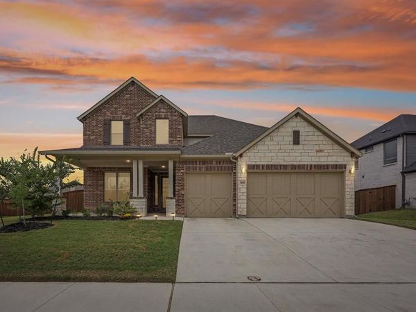 1601 Thunderbird Drive , Fort Worth, TX 76052