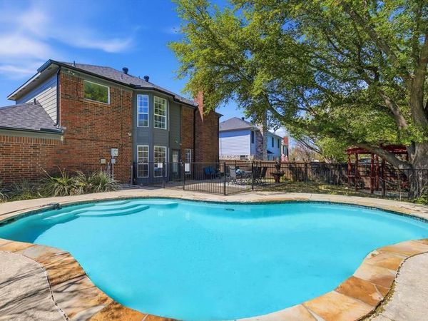 1520 Warwick Drive, Mansfield, TX 76063