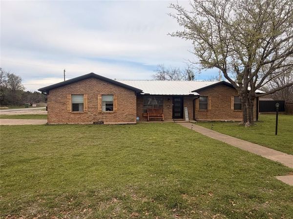 200 33rd Street, Mineral Wells, TX 76067