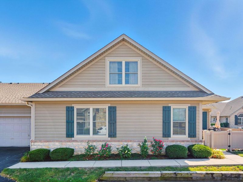 4121 Waterside Place, Unit 13, Grove City, OH 43123 Photo 2