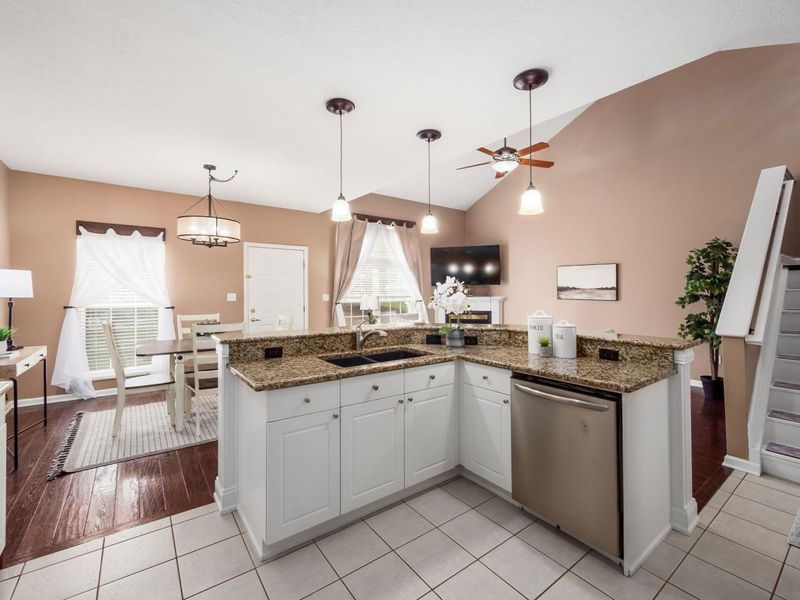 608 Spring Valley Drive, Lewis Center, OH 43035 Photo 11