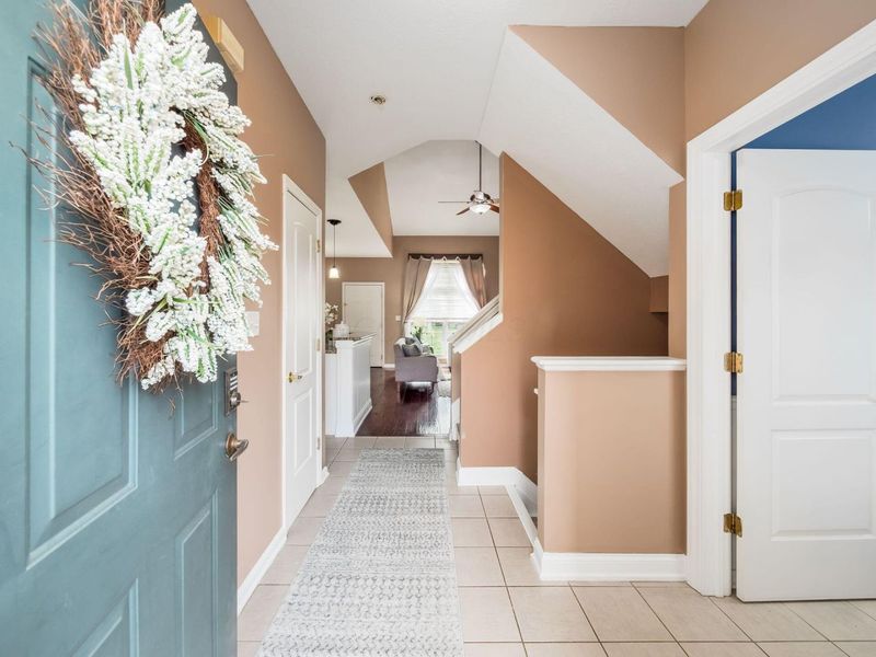 608 Spring Valley Drive, Lewis Center, OH 43035 Photo 6