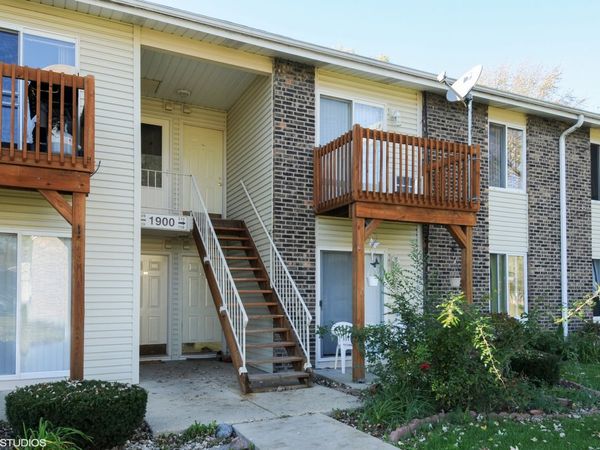 1900 Light Road , Unit 210, Oswego, IL 60543