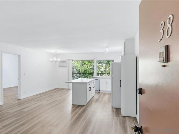 7835 Cowles Mountain Ct, Unit B38, San Diego, CA 92119