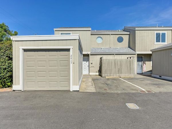 2413 Post Oak Ln, Sacramento, CA 95825