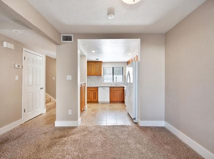 2413 Post Oak Ln, Sacramento, CA 95825 Photo