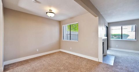 2413 Post Oak Ln, Sacramento, CA 95825 Photo