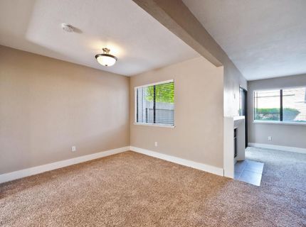 2413 Post Oak Ln, Sacramento, CA 95825 Photo