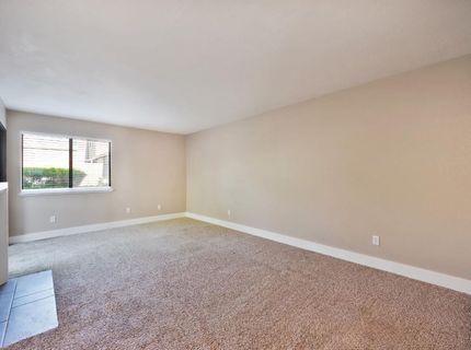 2413 Post Oak Ln, Sacramento, CA 95825 Photo