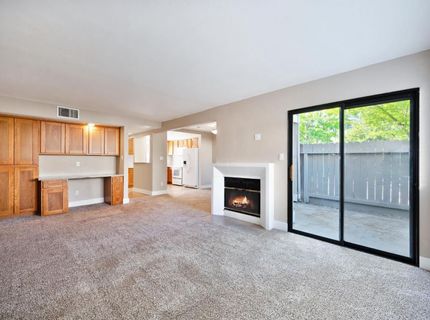 2413 Post Oak Ln, Sacramento, CA 95825 Photo