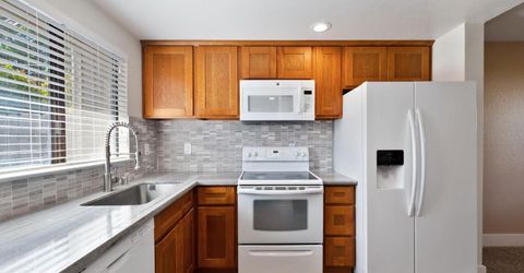 2413 Post Oak Ln, Sacramento, CA 95825 Photo