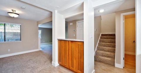 2413 Post Oak Ln, Sacramento, CA 95825 Photo