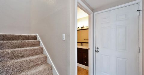 2413 Post Oak Ln, Sacramento, CA 95825 Photo