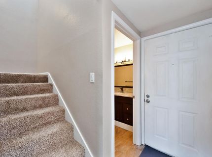 2413 Post Oak Ln, Sacramento, CA 95825 Photo