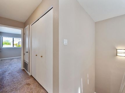 2413 Post Oak Ln, Sacramento, CA 95825 Photo