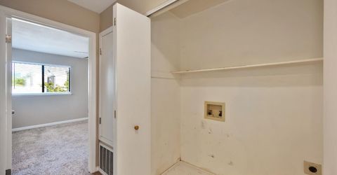 2413 Post Oak Ln, Sacramento, CA 95825 Photo