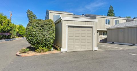 2413 Post Oak Ln, Sacramento, CA 95825 Photo