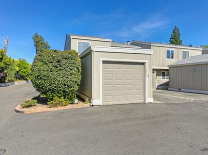 2413 Post Oak Ln, Sacramento, CA 95825 Photo