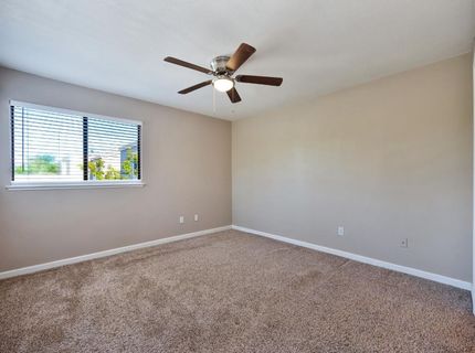 2413 Post Oak Ln, Sacramento, CA 95825 Photo