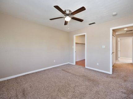 2413 Post Oak Ln, Sacramento, CA 95825 Photo