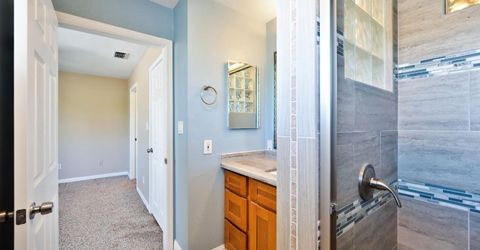 2413 Post Oak Ln, Sacramento, CA 95825 Photo