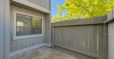 2413 Post Oak Ln, Sacramento, CA 95825 Photo