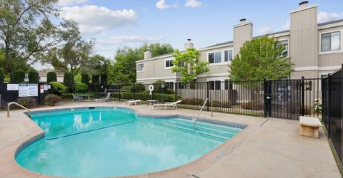 2413 Post Oak Ln, Sacramento, CA 95825 Photo