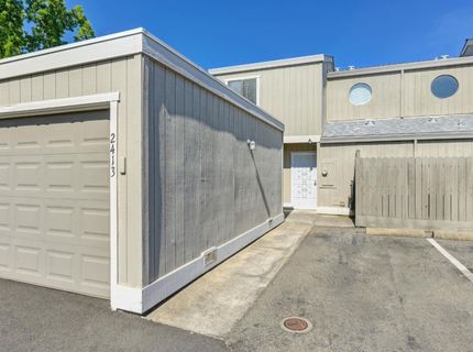 2413 Post Oak Ln, Sacramento, CA 95825 Photo