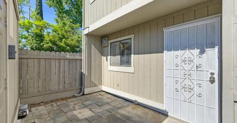 2413 Post Oak Ln, Sacramento, CA 95825 Photo