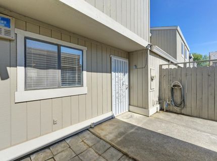 2413 Post Oak Ln, Sacramento, CA 95825 Photo