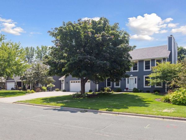 610 Watersedge Terrace, Mendota Heights, MN 55120