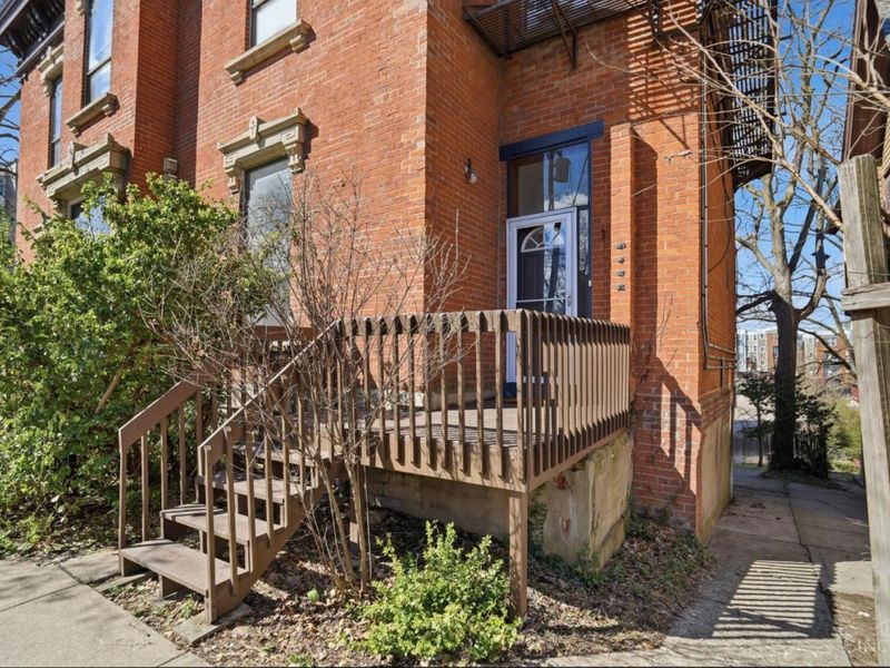 2605 Eden Avenue, Unit 4, Cincinnati, OH 45219 Photo 2