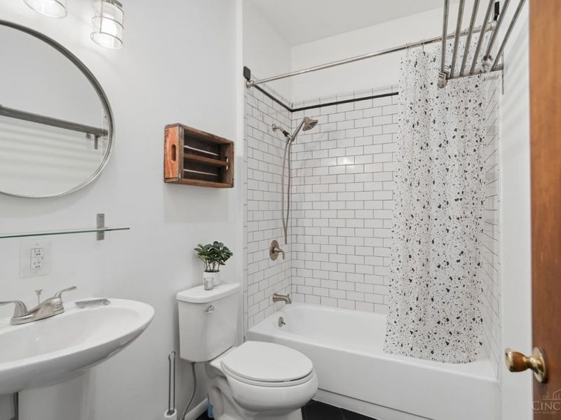 2605 Eden Avenue, Unit 4, Cincinnati, OH 45219 Photo 23