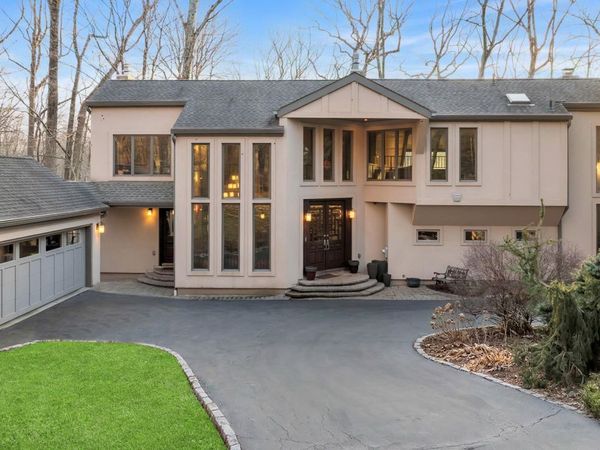 139 Pascack Road , Pearl River, NY 10965