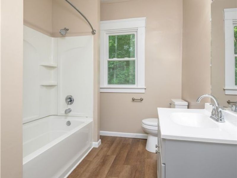 557 Weber Avenue, Akron, OH 44303 Photo 14