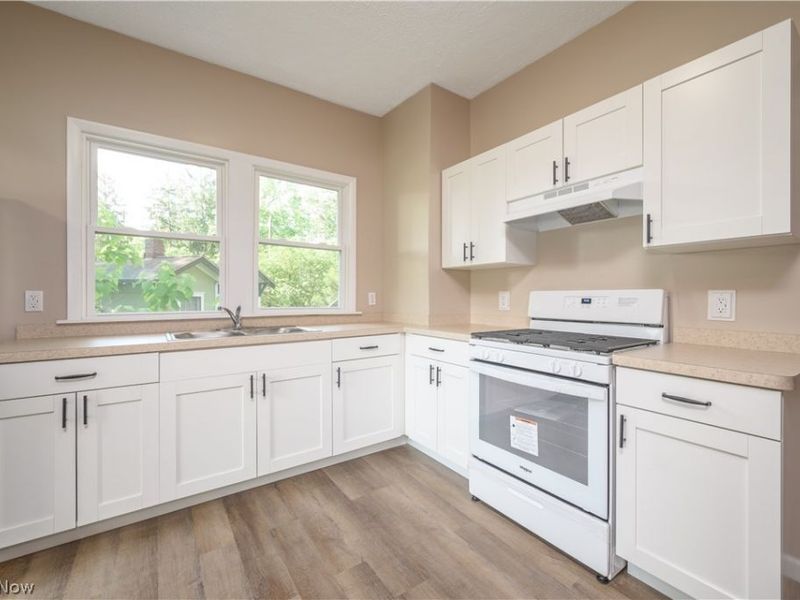 557 Weber Avenue, Akron, OH 44303 Photo 17