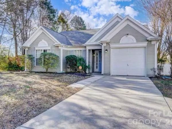 2514 Caprock Court, Charlotte, NC 28213