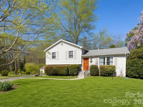 6701 Rugby Lane, Charlotte, NC 28226